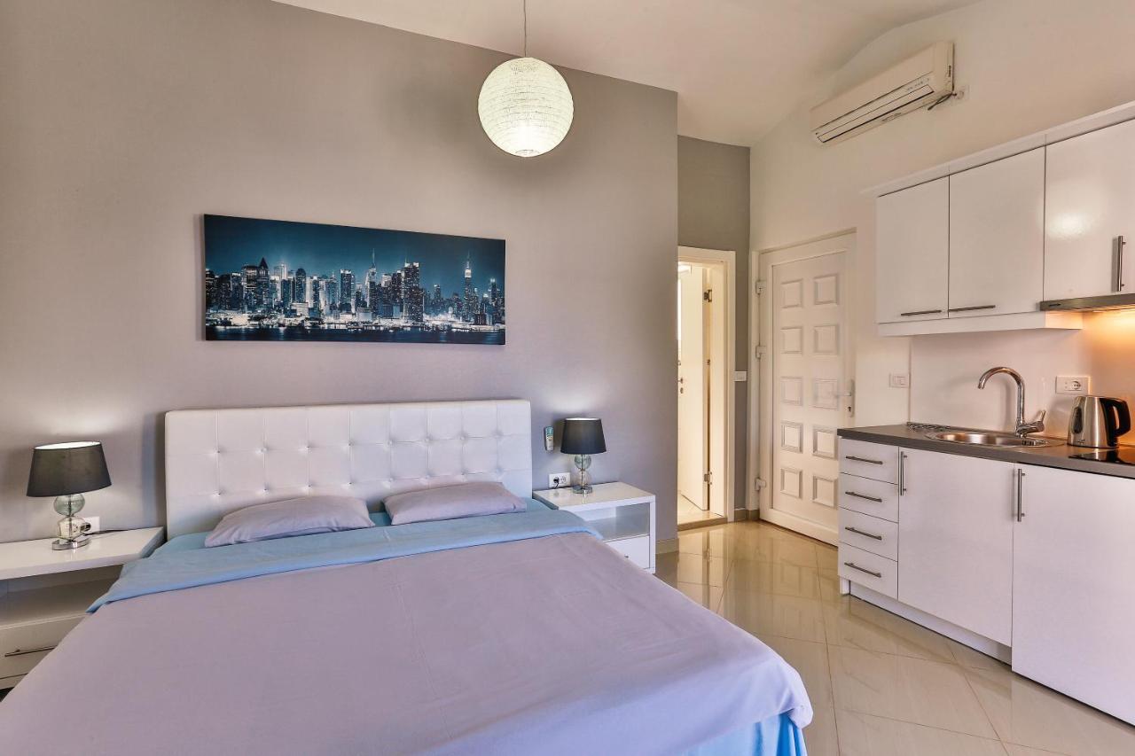 Zelen Lux Apartment Sutomore Exterior photo